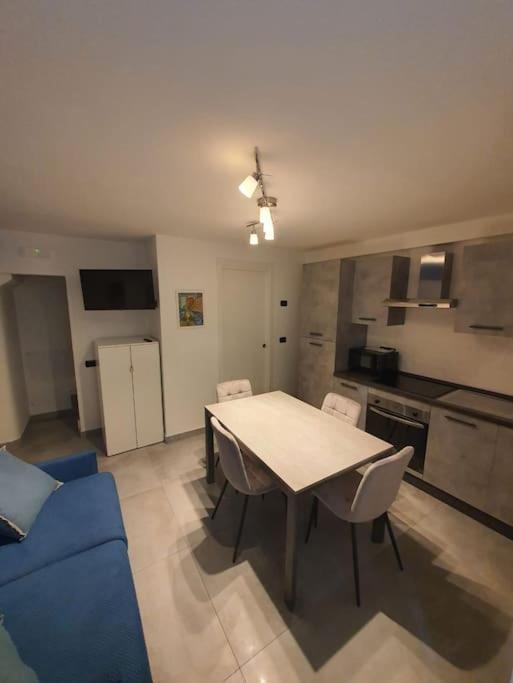 Casa Vacanze Frontemare Salerno Exterior foto